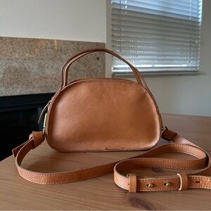 Madewell Sydney Zip-Top Leather Crossbody Bag in Light Brown Tan Gold Hardware